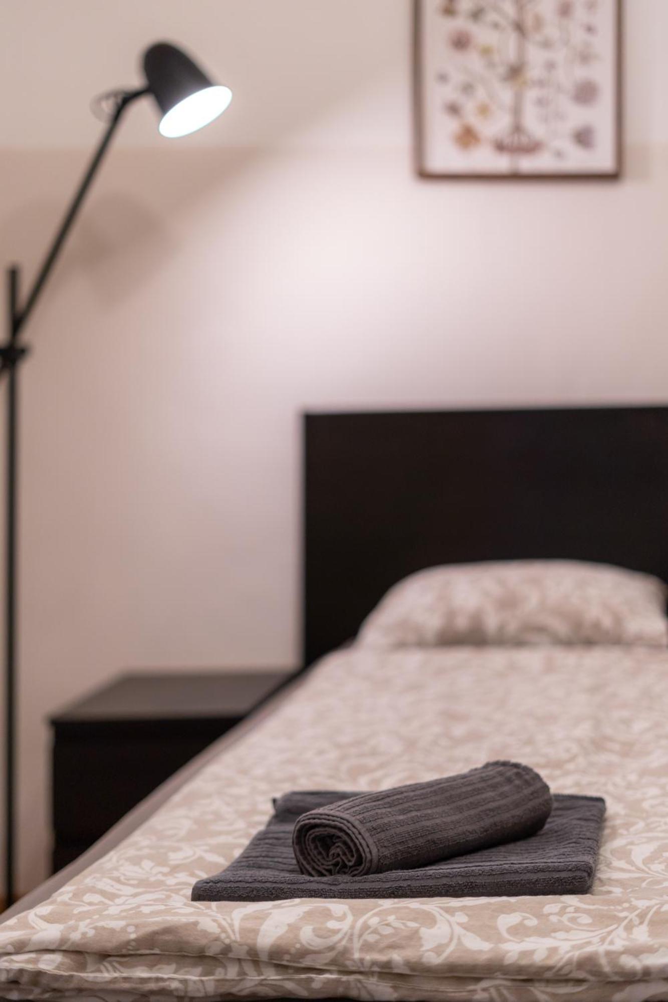 Cozy Apartment In Akacfa Street บูดาเปสต์ ภายนอก รูปภาพ